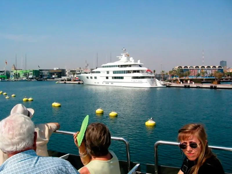 Tourismus mit dem Boot Valencia